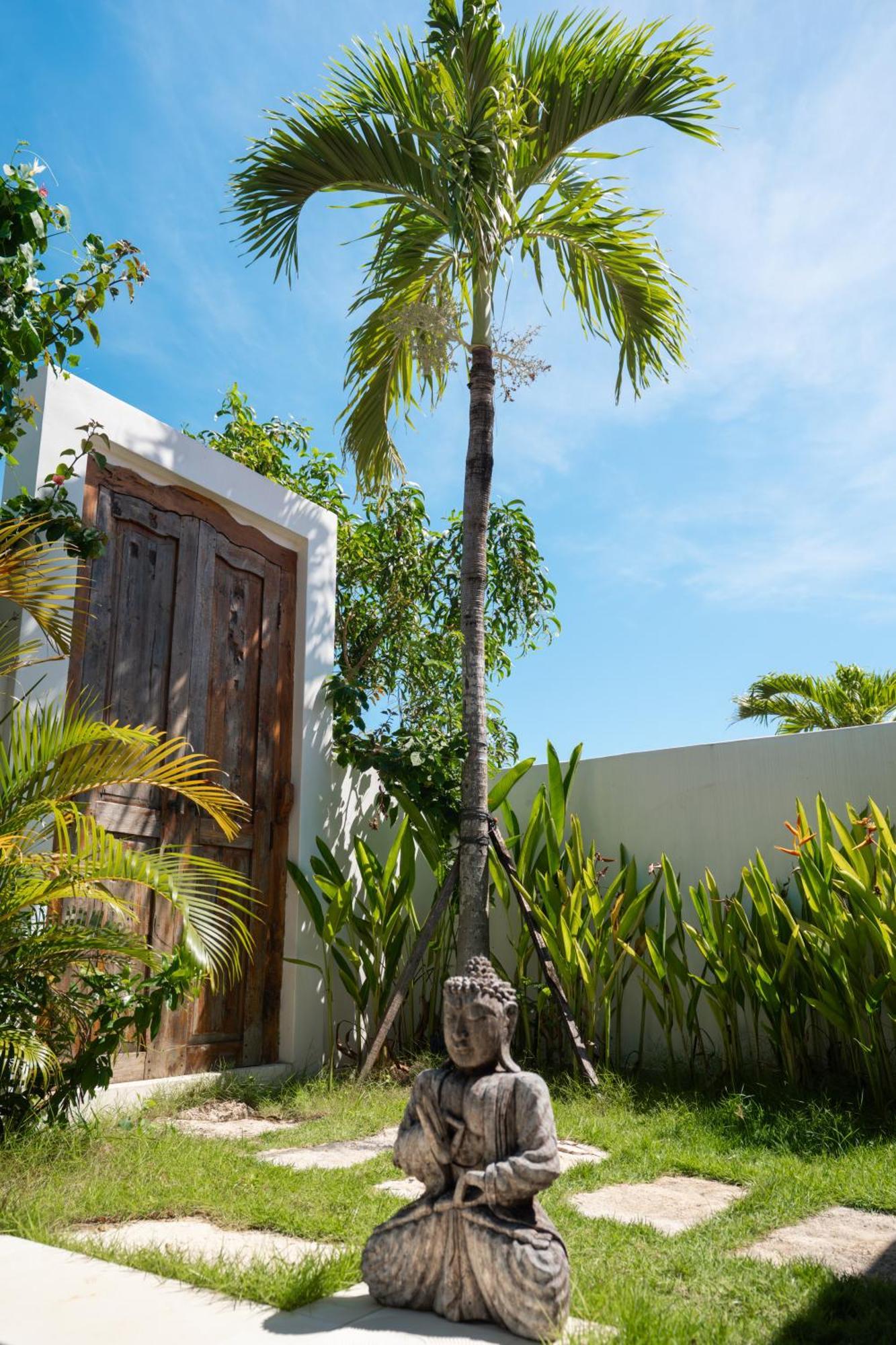 La Kreyiol Bed & Breakfast Uluwatu  Exterior photo